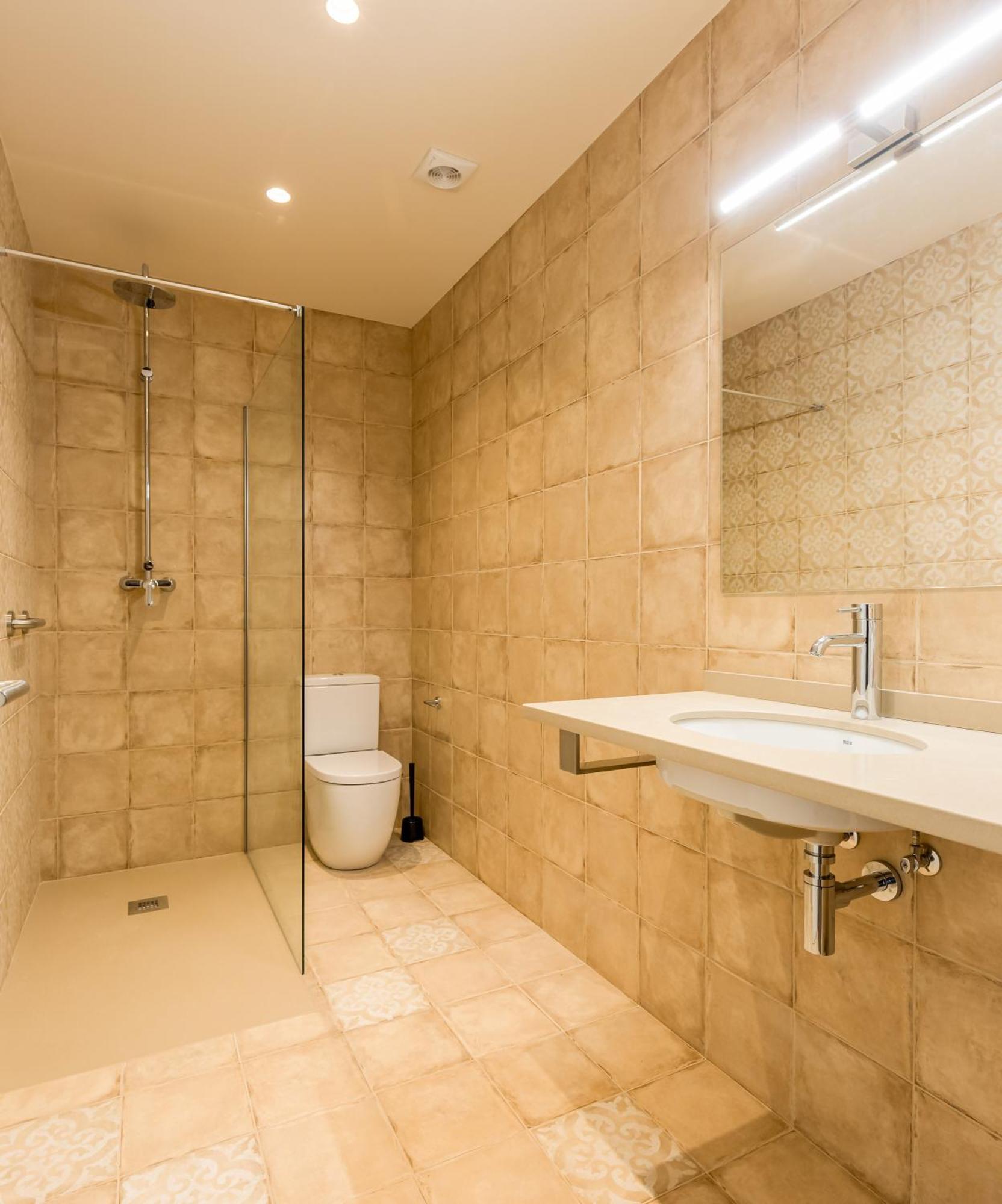 Can Cintet 1 Apartamento En La Plaza De Besalu Exterior photo