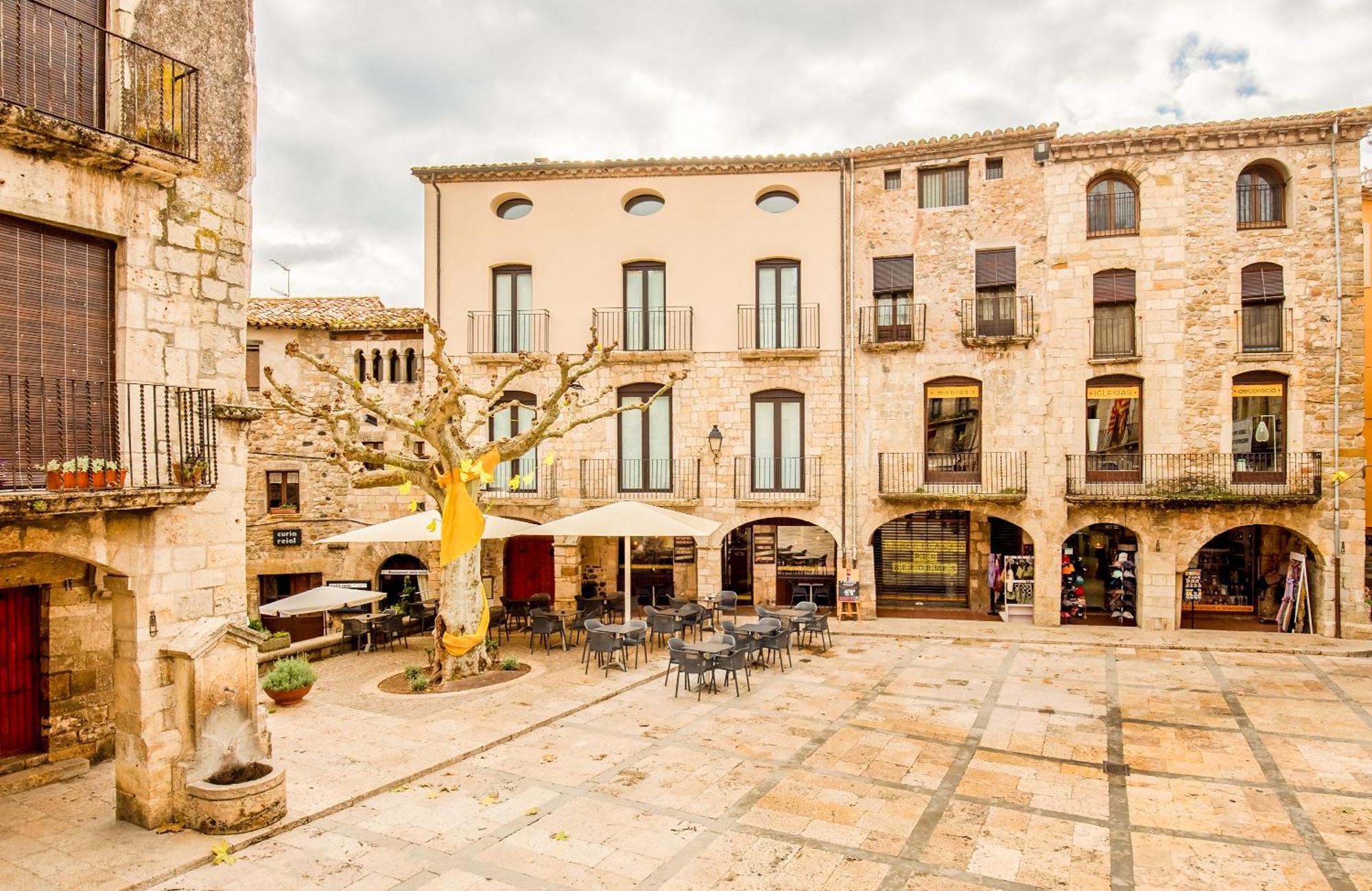 Can Cintet 1 Apartamento En La Plaza De Besalu Exterior photo