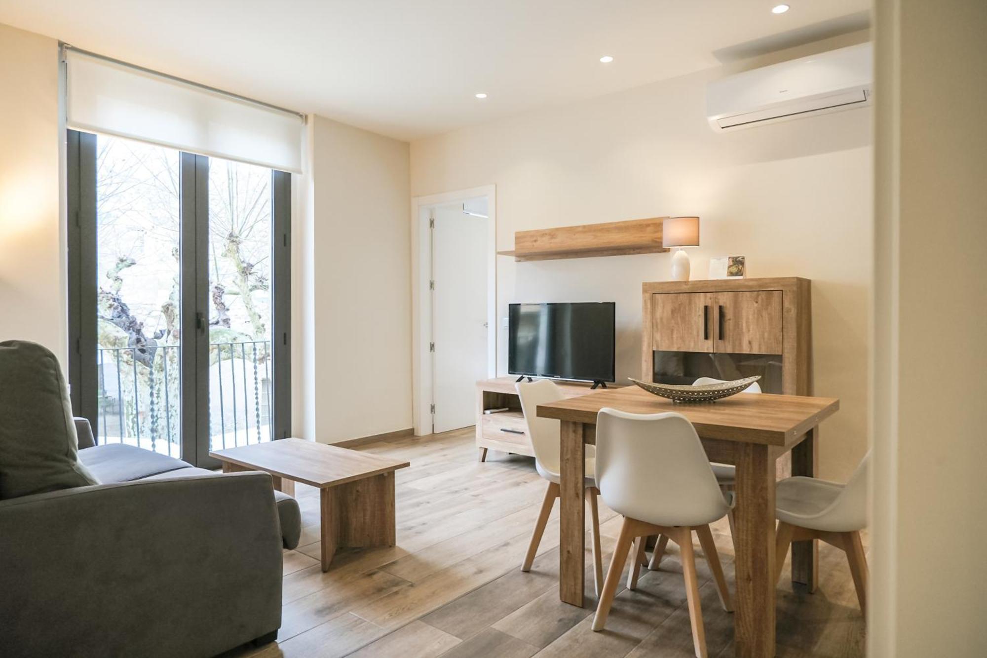 Can Cintet 1 Apartamento En La Plaza De Besalu Exterior photo